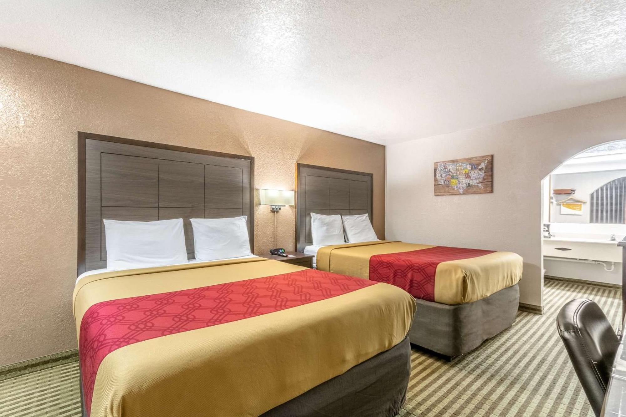 Econo Lodge Winfield Kültér fotó